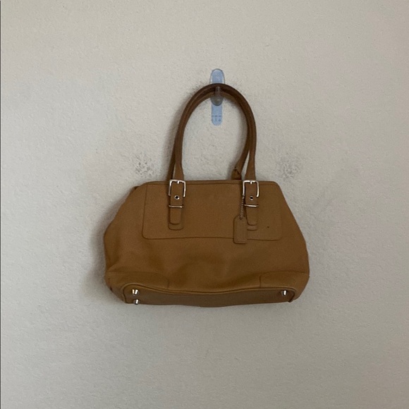 Vintage Coach Tan leather shoulder Handbag - Picture 2 of 13